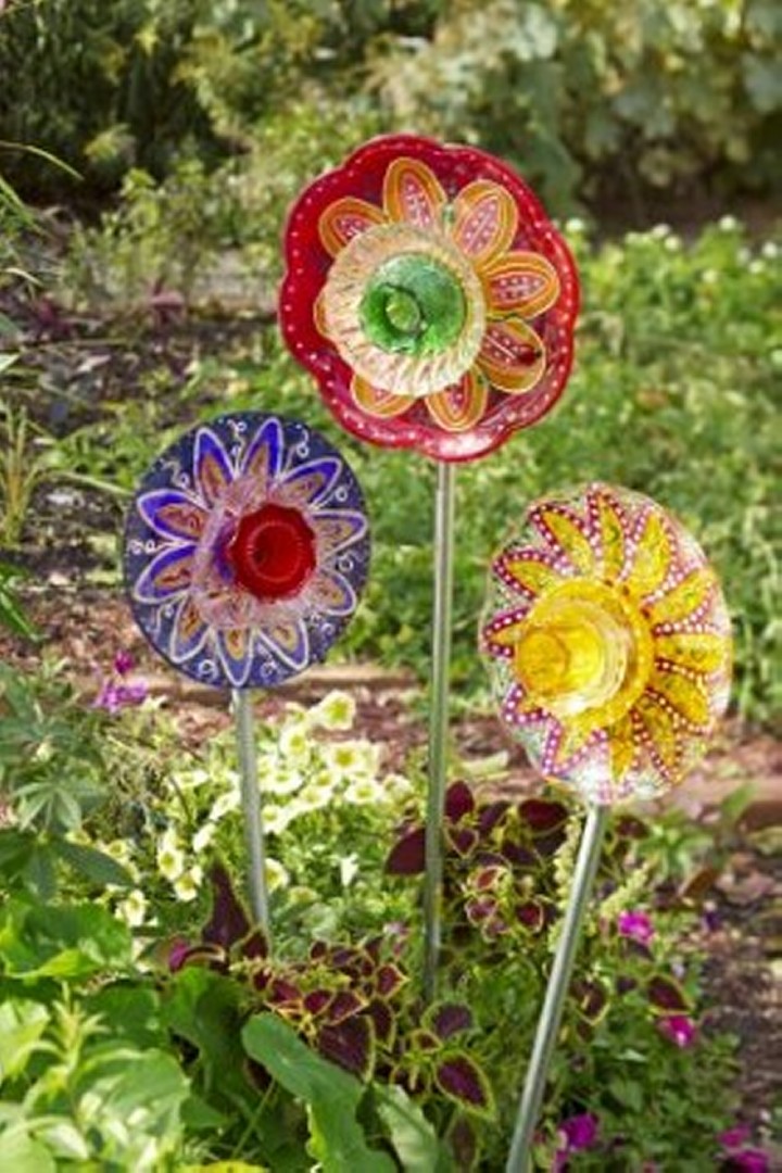 Garden Art Plate Flowers | Upcycle Art