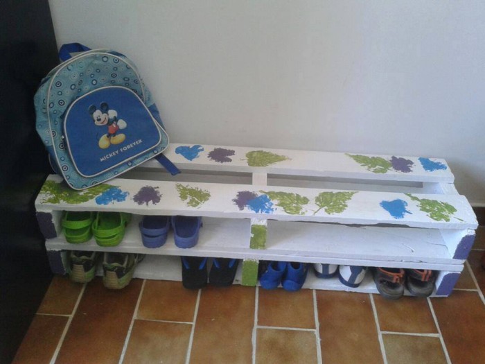 Pallet Shoes Rack