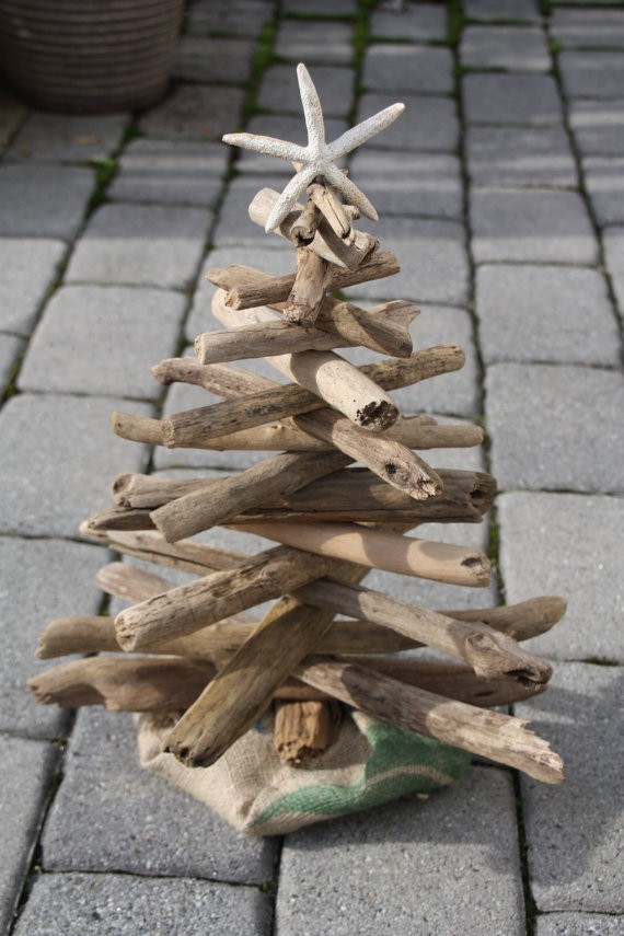 Driftwood Christmas Tree Ideas | Upcycle Art